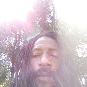 Meet your Posher, Linzy